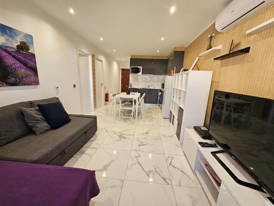 Vilanova Seven Apartment